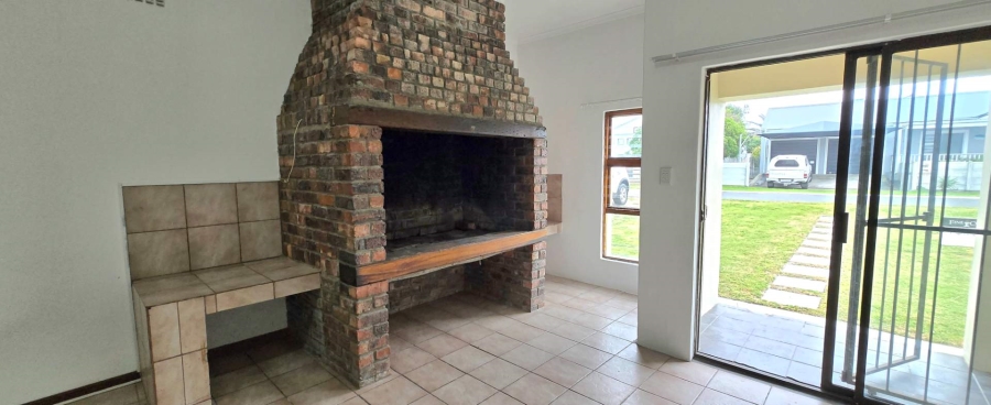 3 Bedroom Property for Sale in Franskraal Western Cape